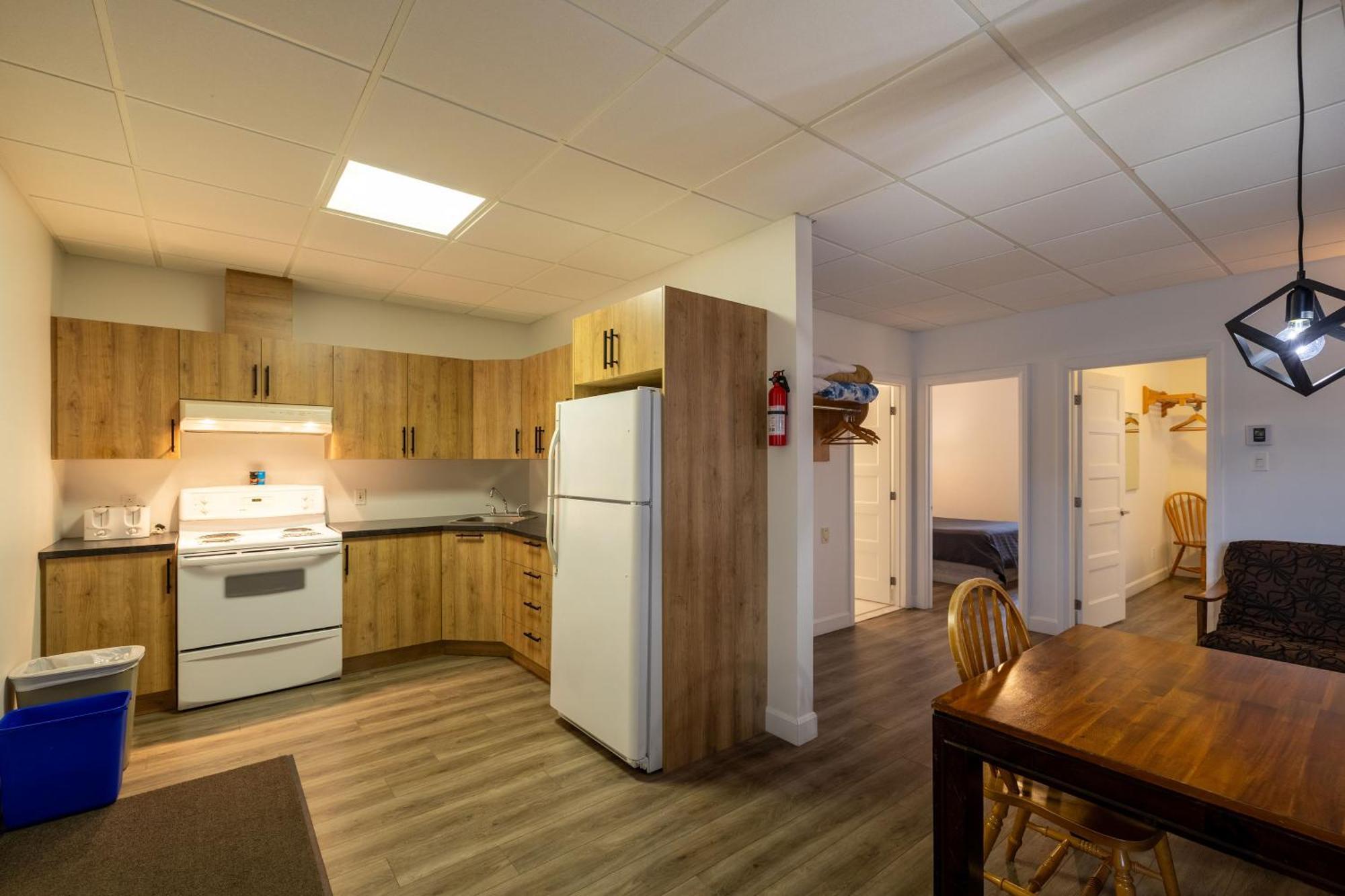 Motel Et Condo Chez Charley Sainte-Anne-de-Beaupré Kültér fotó