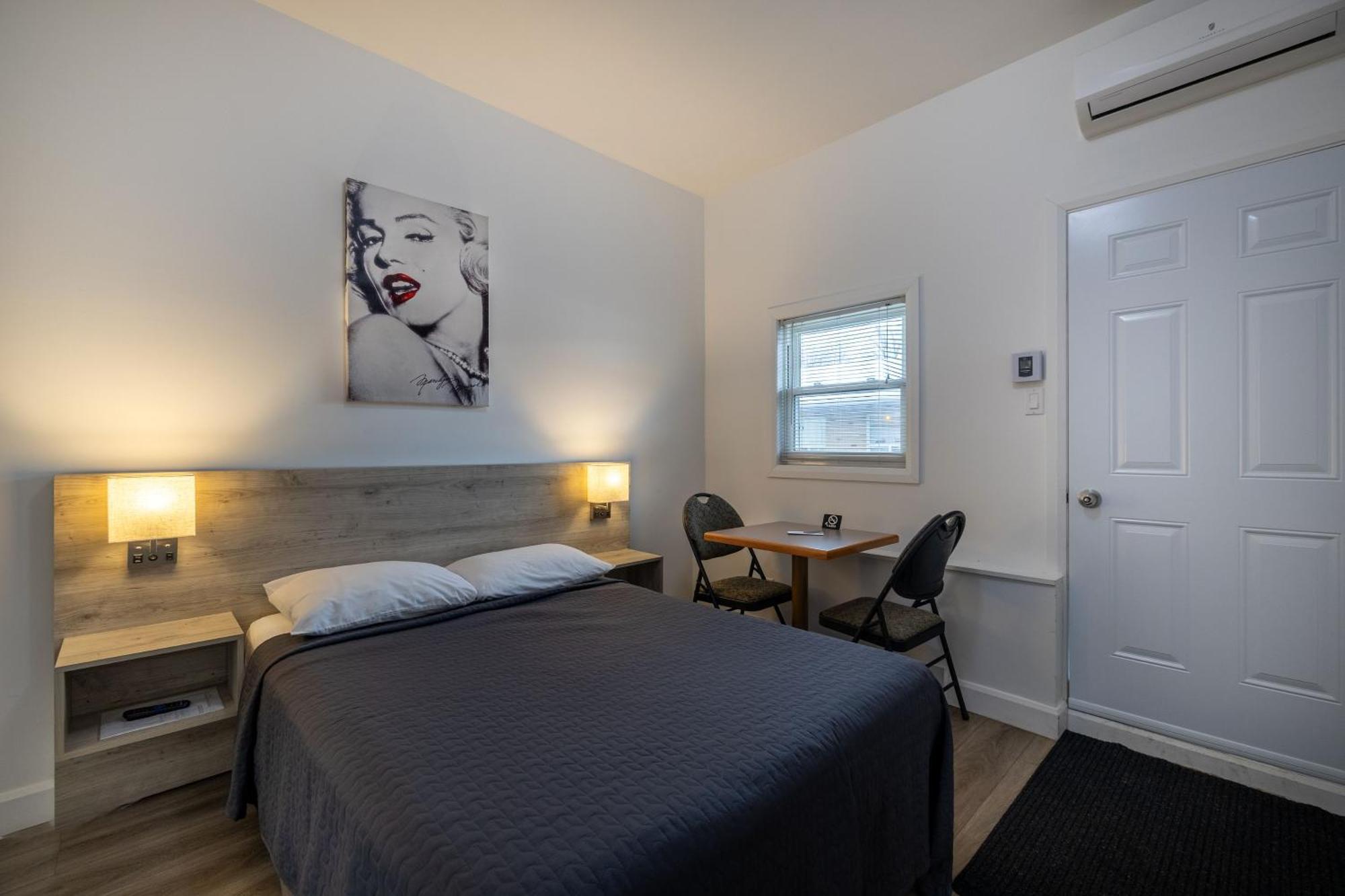 Motel Et Condo Chez Charley Sainte-Anne-de-Beaupré Kültér fotó